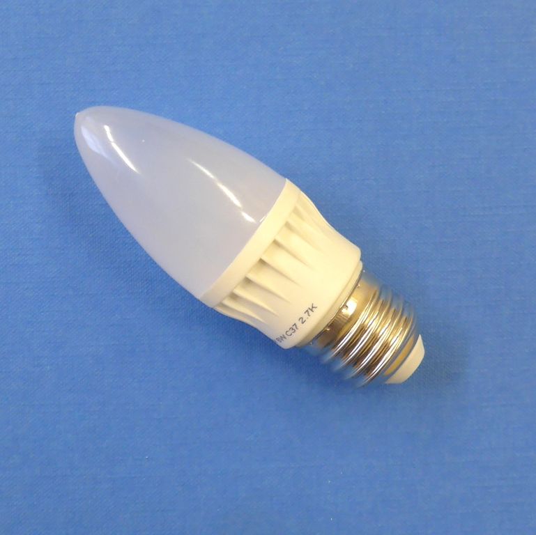 Лампа светодиодная LED свеча 5Вт Е27 теплая Navigator