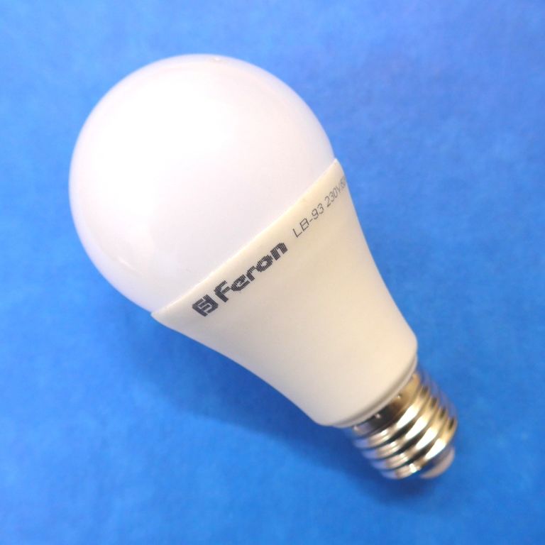 Лампа светодиодная LED 7вт белая Е27 A60 SAFFIT