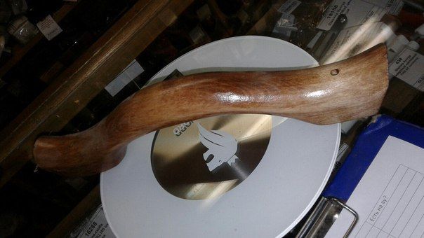 Ручка скоба деревянная для бани лакированная (ДУБ)