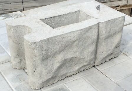 Блок строительный стены бетонный "под рваный камень" сечение 40*20см высота 19 см 1