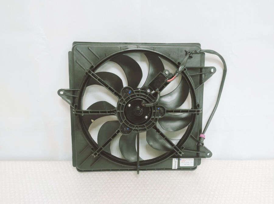 Вентилятор радиатора охлаждения двигателя правый T11-1308130BB CHERY Chery Tiggo 3