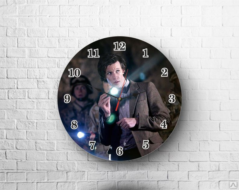 Доктор час doctor clock. Часы доктора кто. Часы доктор. Часы из доктора кто. Часы для врача.