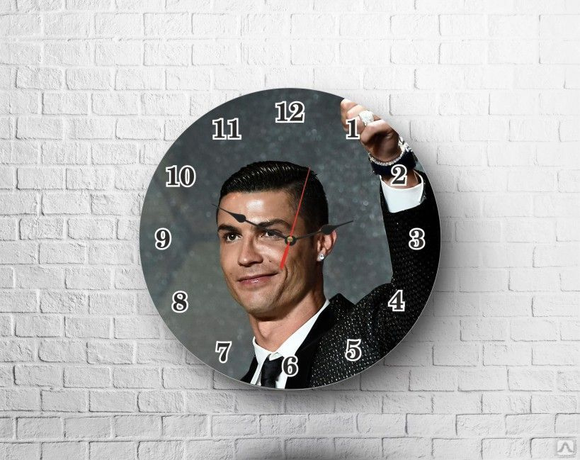 Сколько стоит роналдо. Часы Кристиано Роналдо. Часы часы Криштиану Роналду. Часы с Криштиа́ну Рона́лду № 1. Часы Криштиану Роналду kr7.